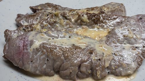 סטייק סינטה ברוטב שמנת